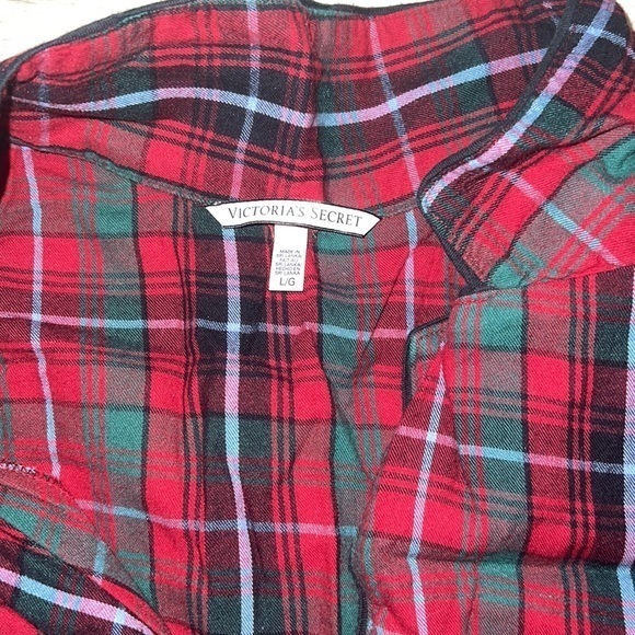Victoria’s Secret‎ red checkered pajama top - Picture 2 of 4